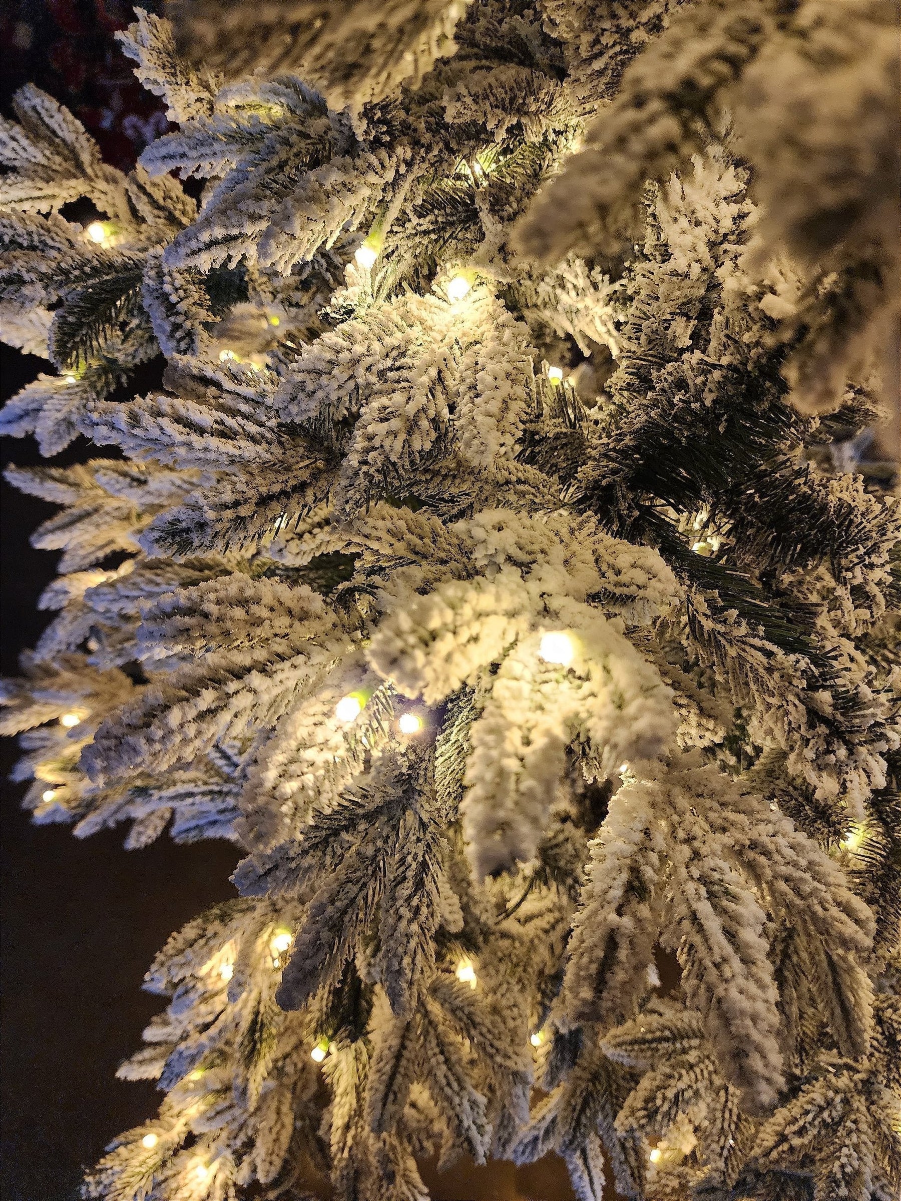 ÁRVORE NEVADA MENDOZA COM LEDS WARM