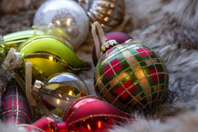 Kit Tradicional de Bolas Natalinas em Vidro (30 Peças)