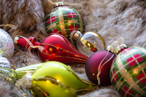 Kit Tradicional de Bolas Natalinas em Vidro (30 Peças)